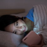 Saiba os malefícios do uso de eletrônicos antes de dormir