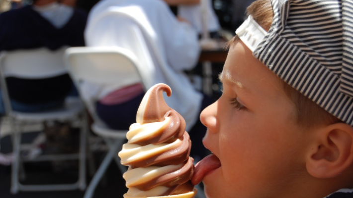 Tomar sorvete dá dor de garganta?