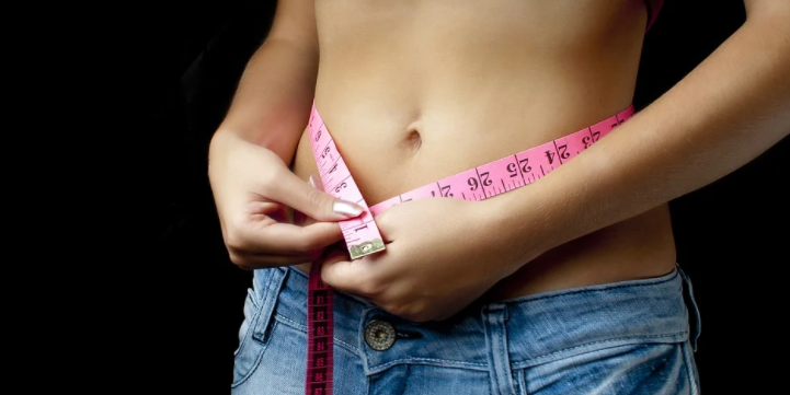 Dietas da moda ou reeducação alimentar? Saiba como perder peso de forma saudável