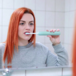 Saiba como escovar os dentes corretamente